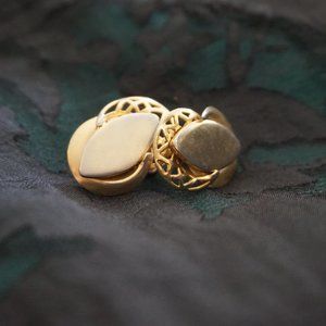 Vintage screw back earrings gold oval open weave 1950s - bundle & save!